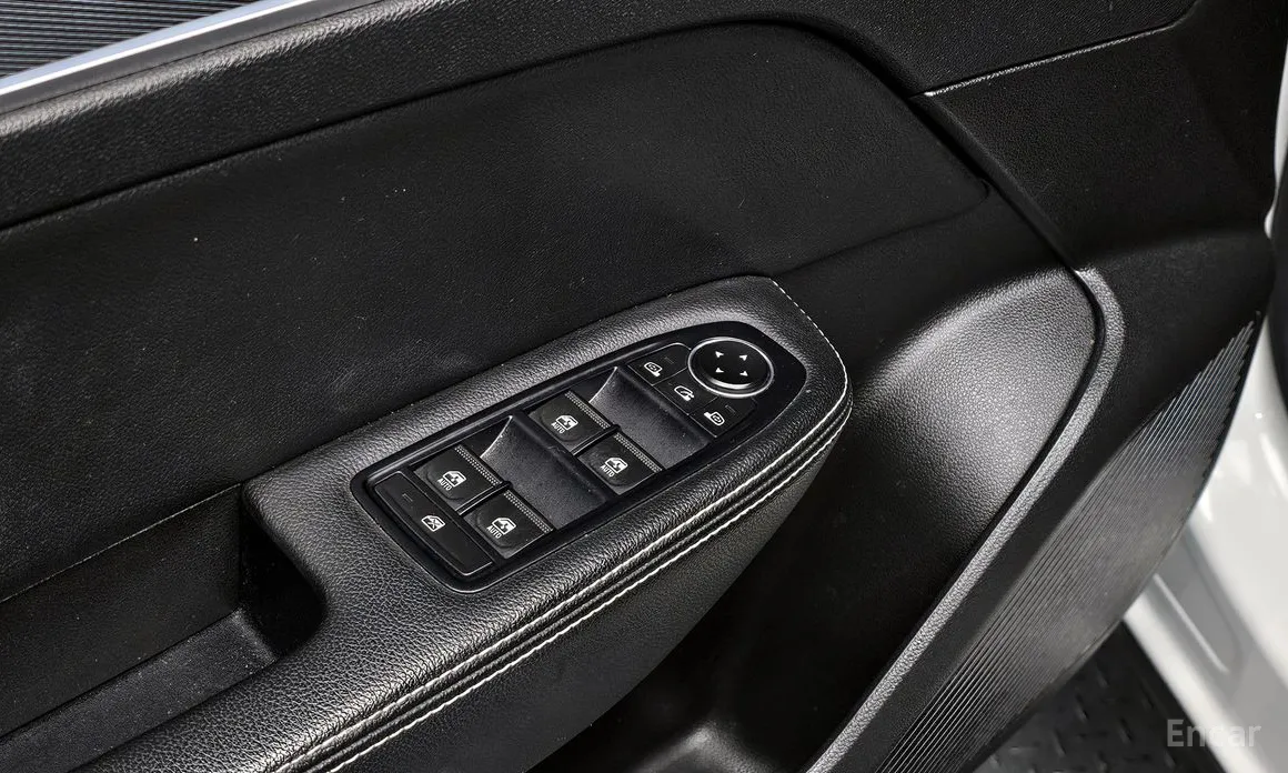 Фото 19 - Renault XM3