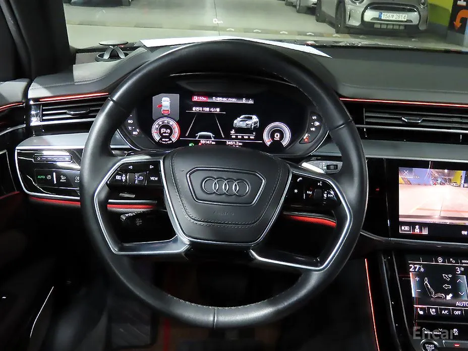 Фото 11 - Audi A8