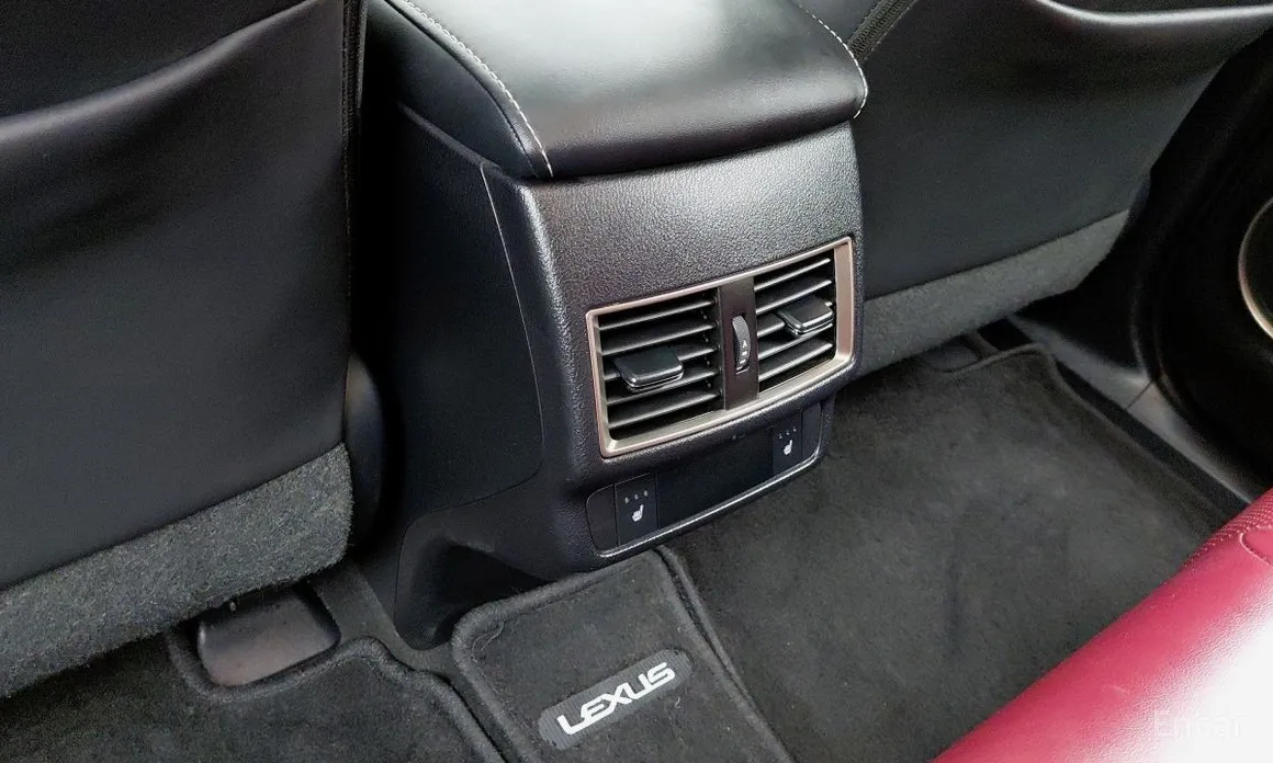 Фото 14 - Lexus NX