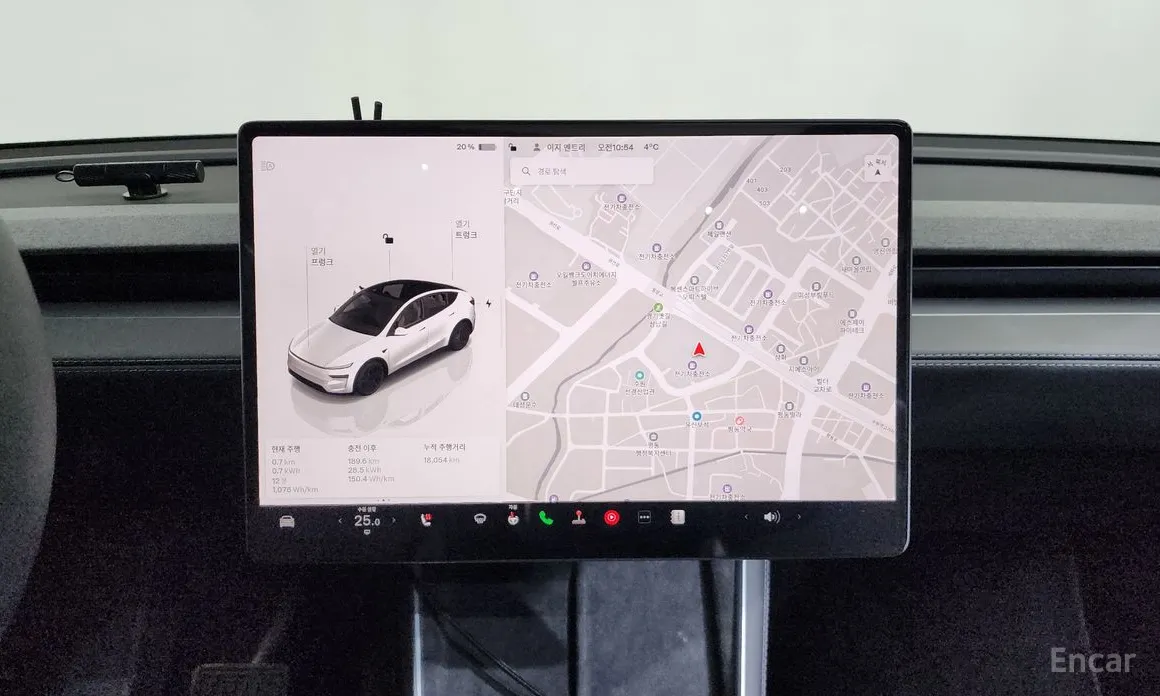 Фото 14 - Tesla Model Y