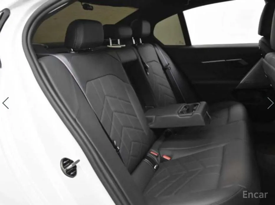 Фото 12 - BMW 5 Series