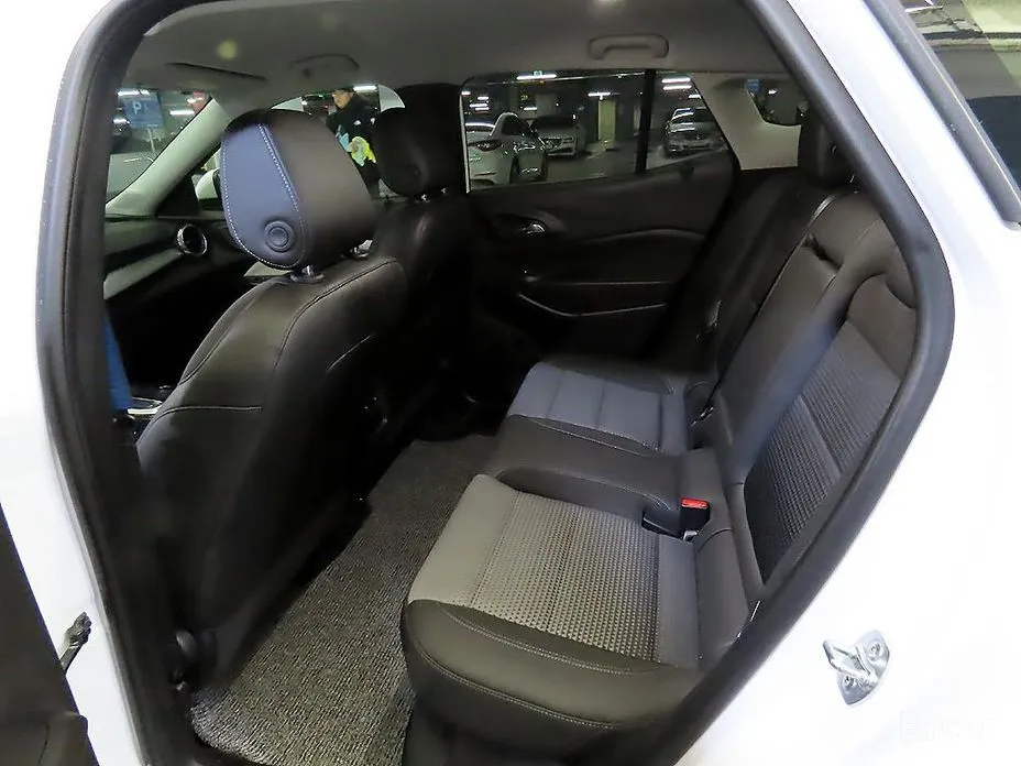 Фото 7 - Chevrolet Trax