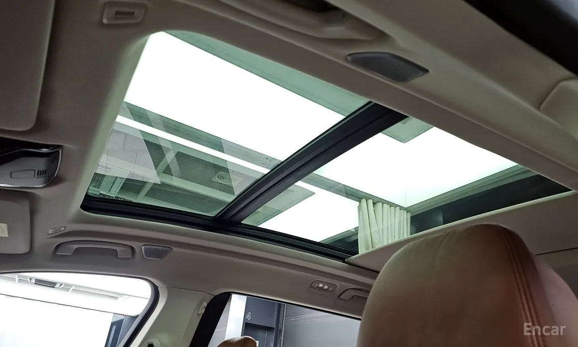 Фото 19 - BMW X7