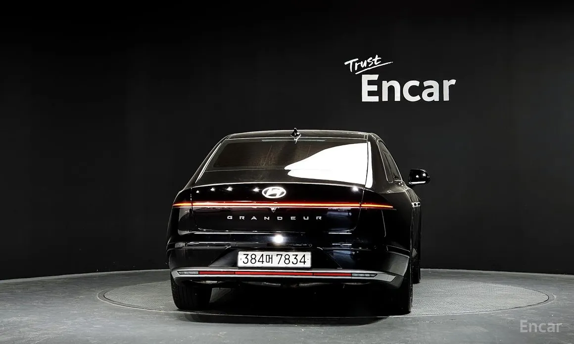 Фото 4 - Hyundai Grandeur