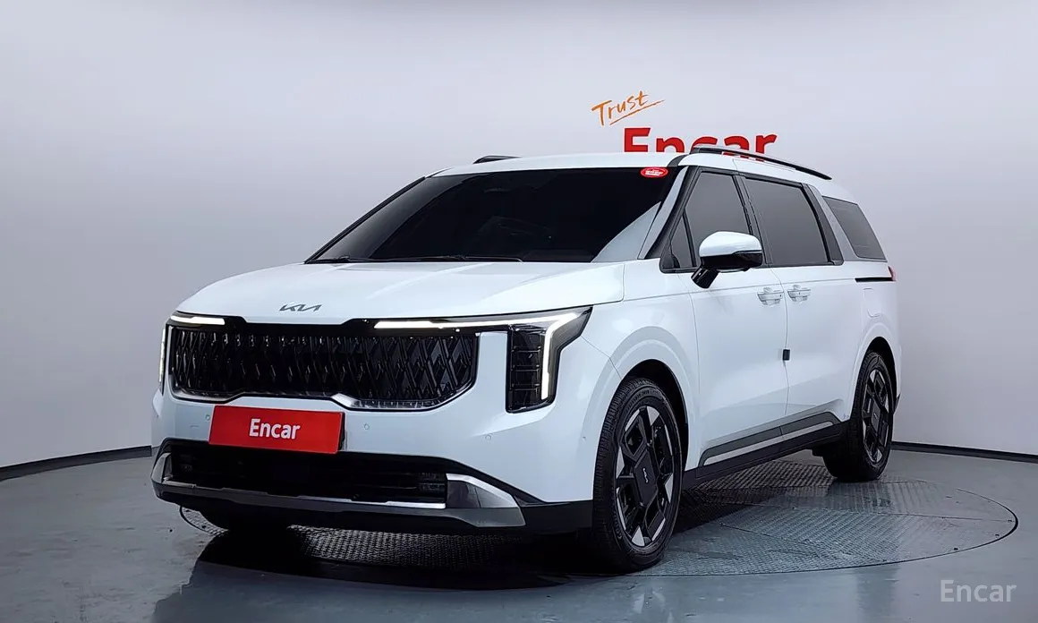 Фото 1 - Kia Carnival