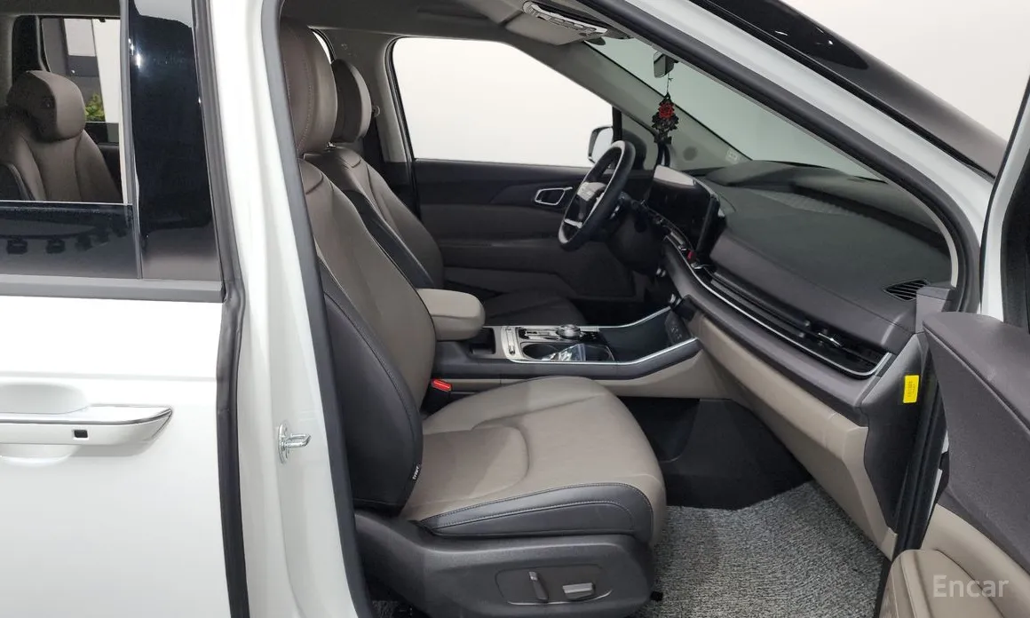 Фото 11 - Kia Carnival