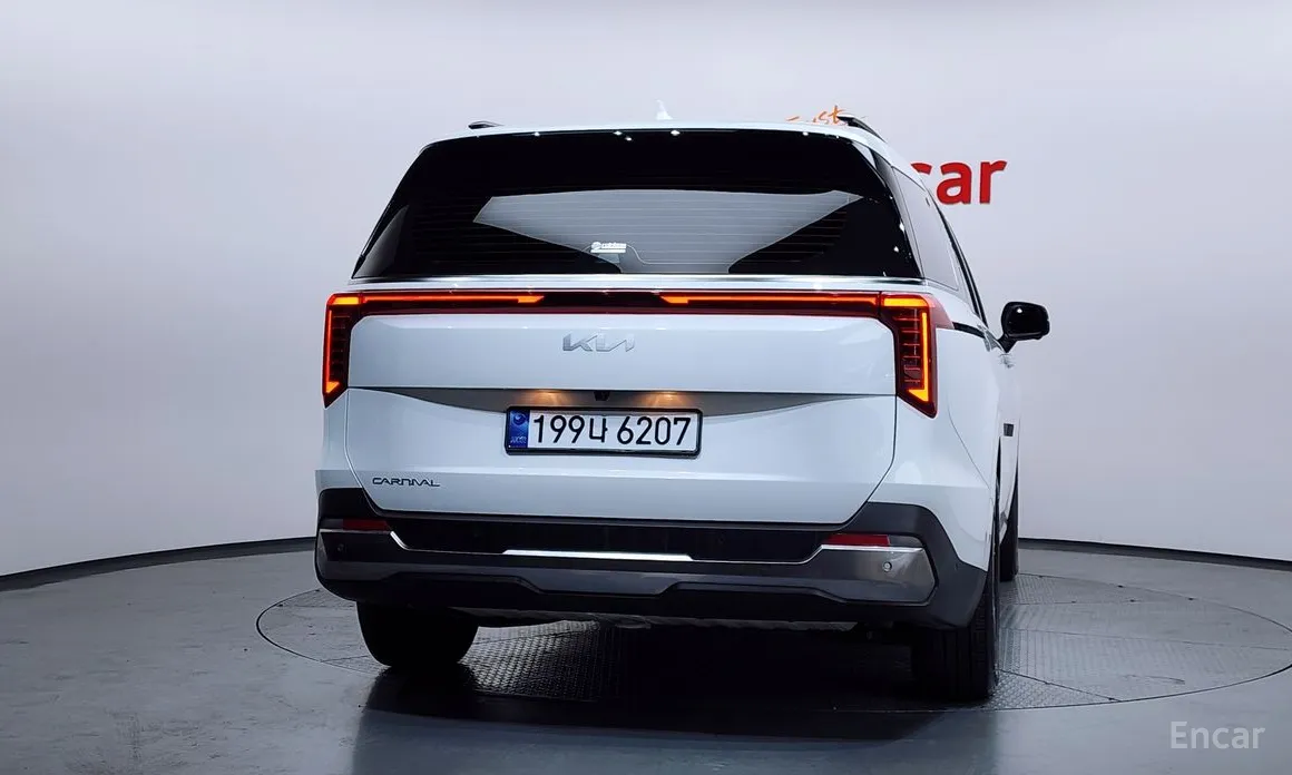 Фото 4 - Kia Carnival