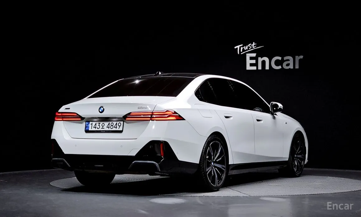 Фото 2 - BMW 5 Series