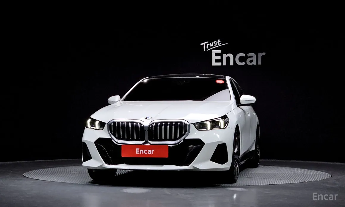 Фото 3 - BMW 5 Series