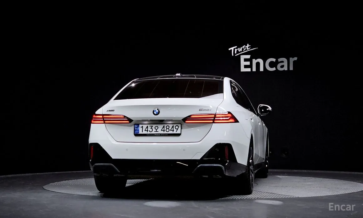 Фото 4 - BMW 5 Series