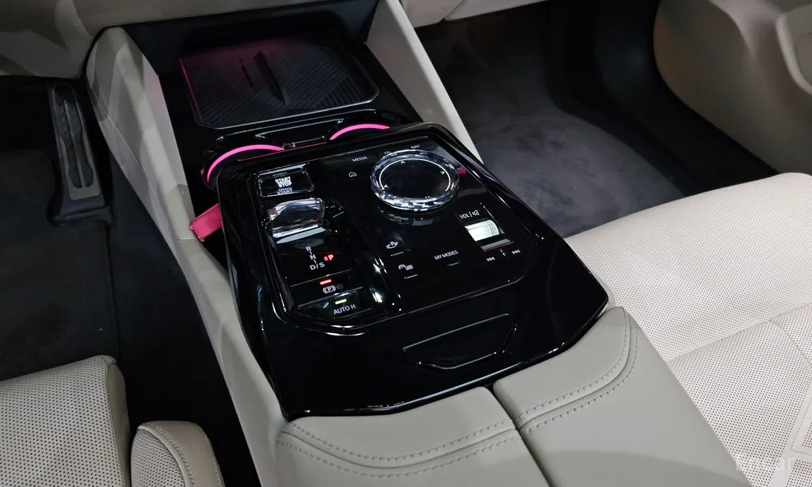 Фото 9 - BMW 5 Series