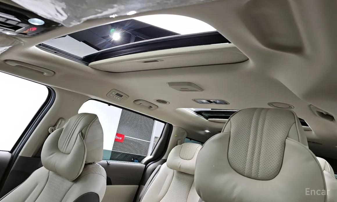 Фото 17 - Kia Carnival