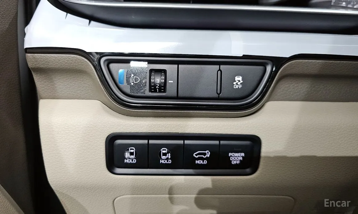 Фото 19 - Kia Carnival