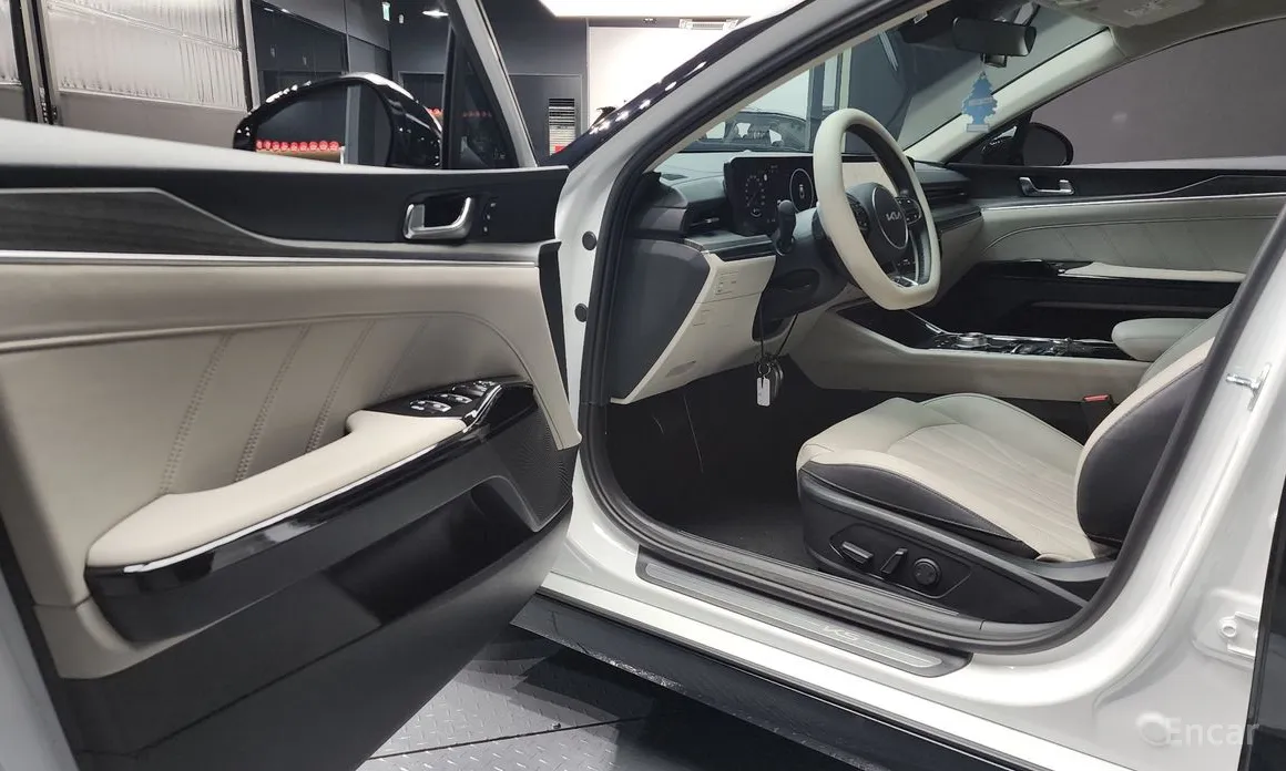 Фото 10 - Kia K5