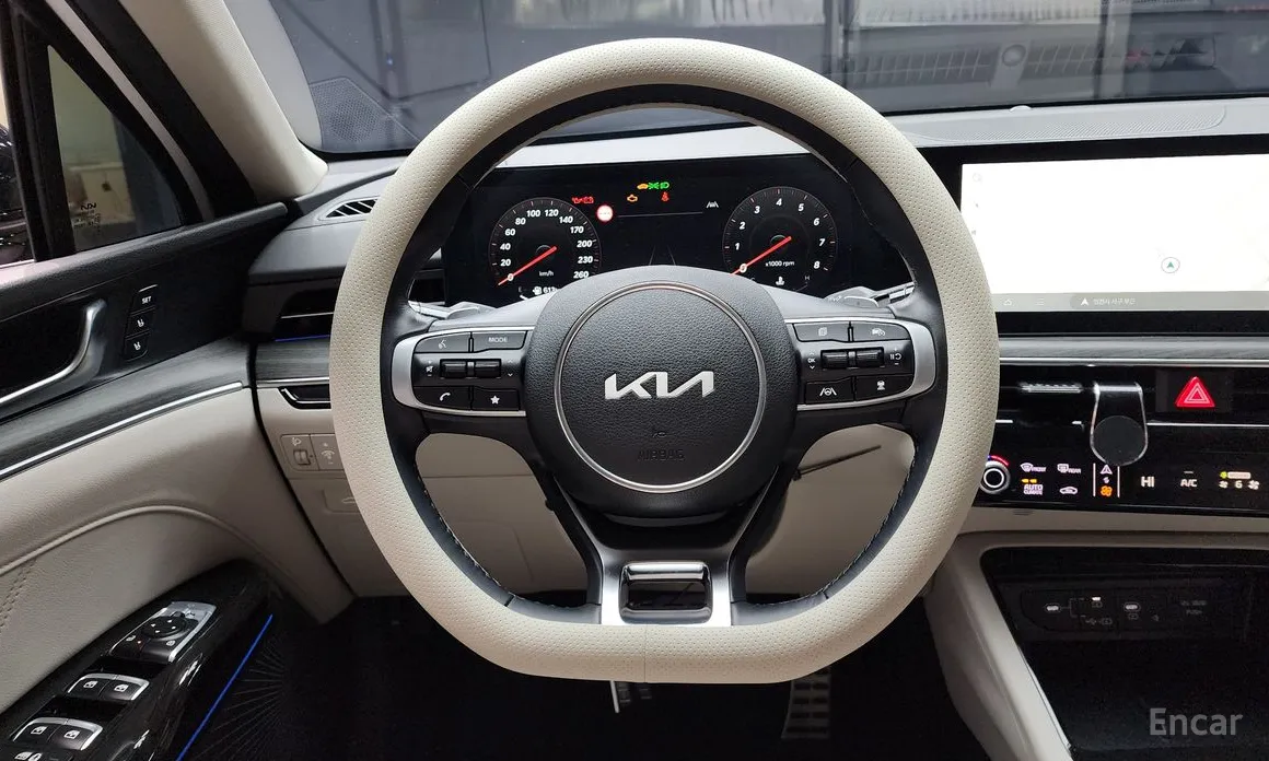 Фото 13 - Kia K5