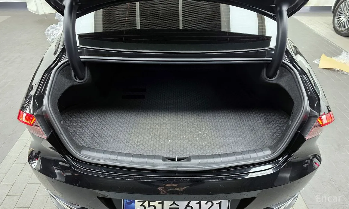 Фото 20 - Hyundai Grandeur