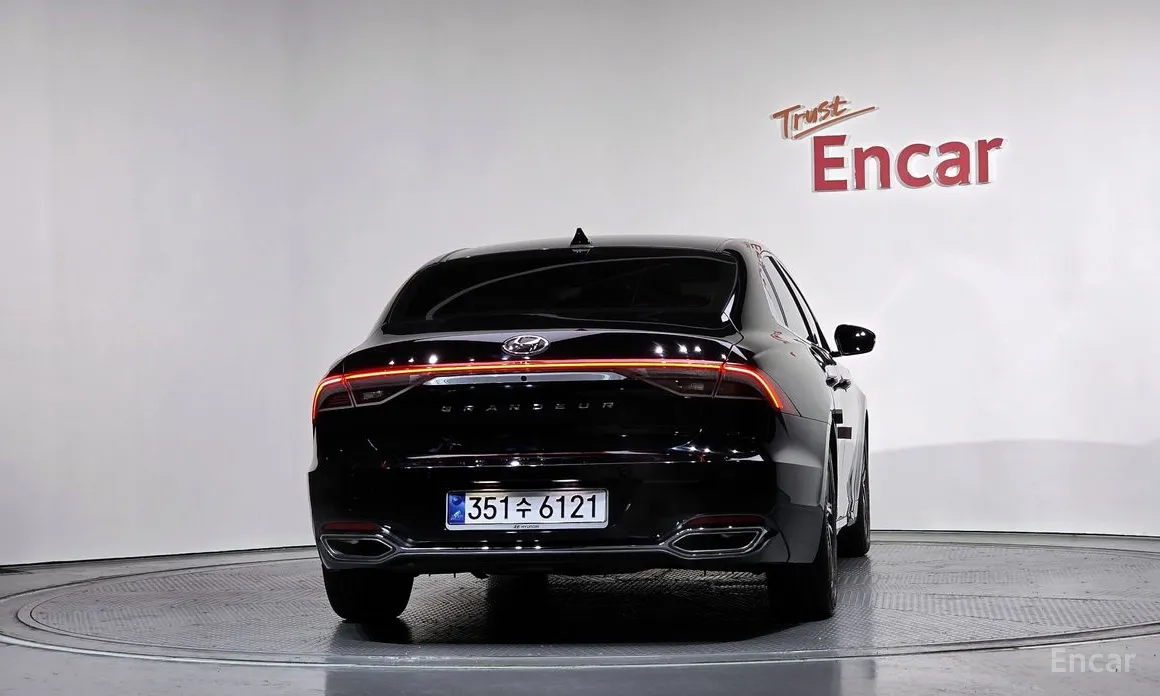 Фото 4 - Hyundai Grandeur