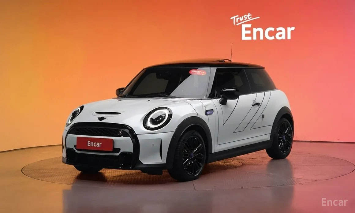 Фото 1 - Mini Cooper