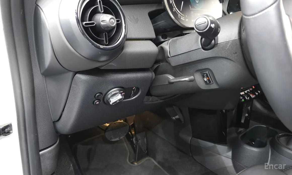 Фото 13 - Mini Cooper