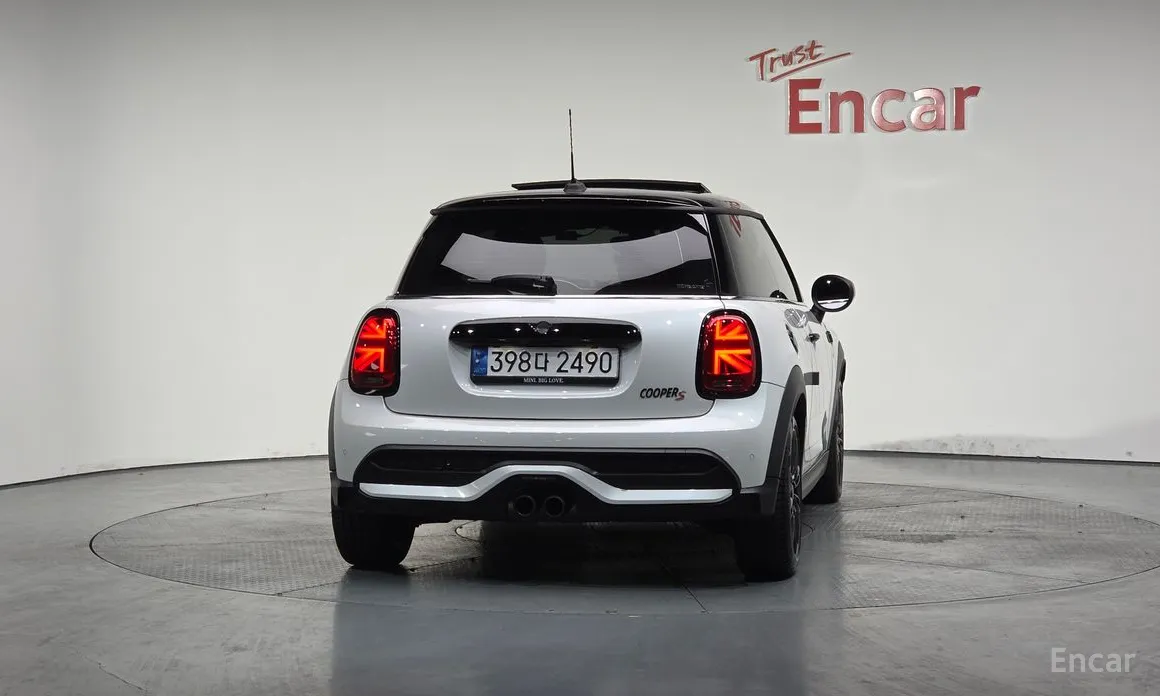 Фото 4 - Mini Cooper