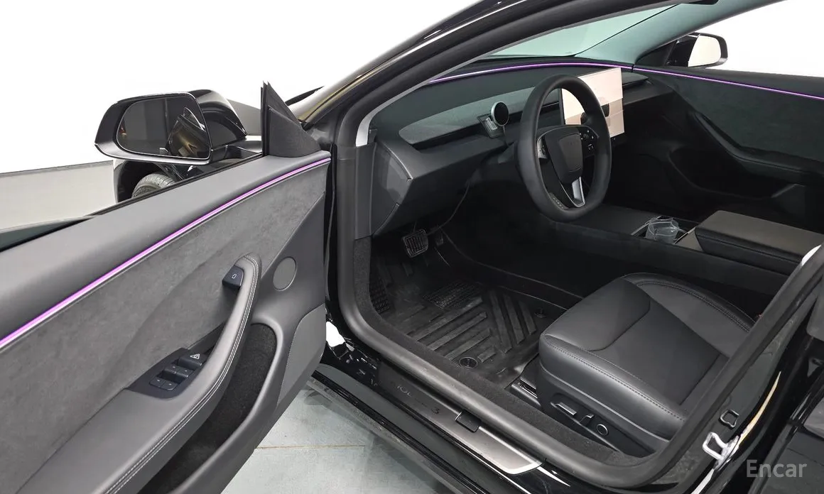 Фото 12 - Tesla Model 3