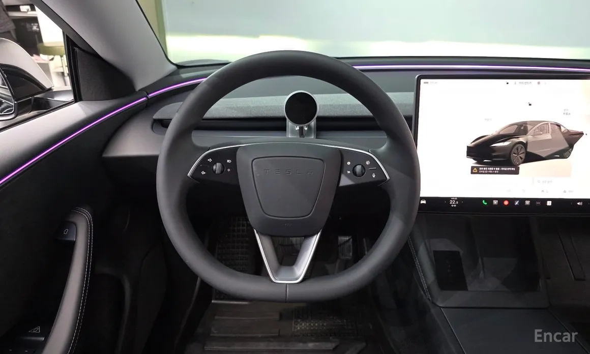 Фото 13 - Tesla Model 3