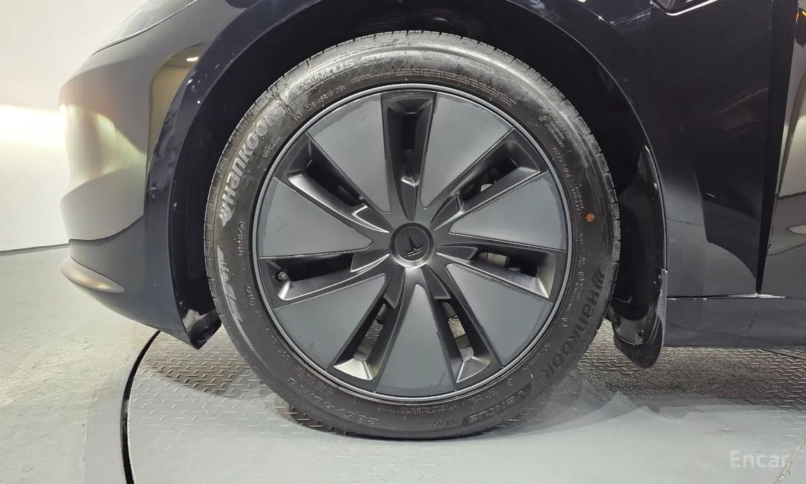 Фото 5 - Tesla Model 3