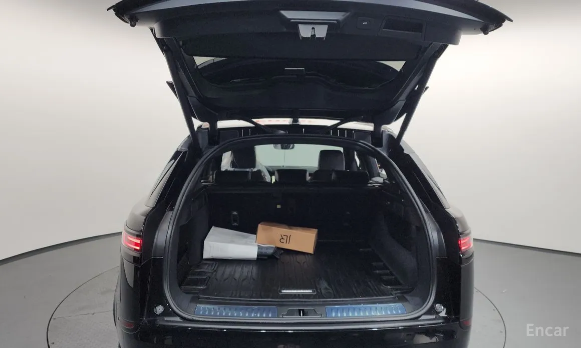 Фото 20 - Land Rover Range Rover Velar