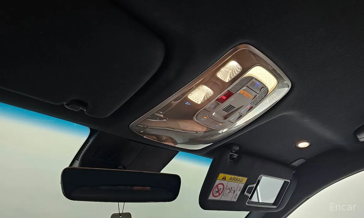 Фото 19 - Genesis GV70