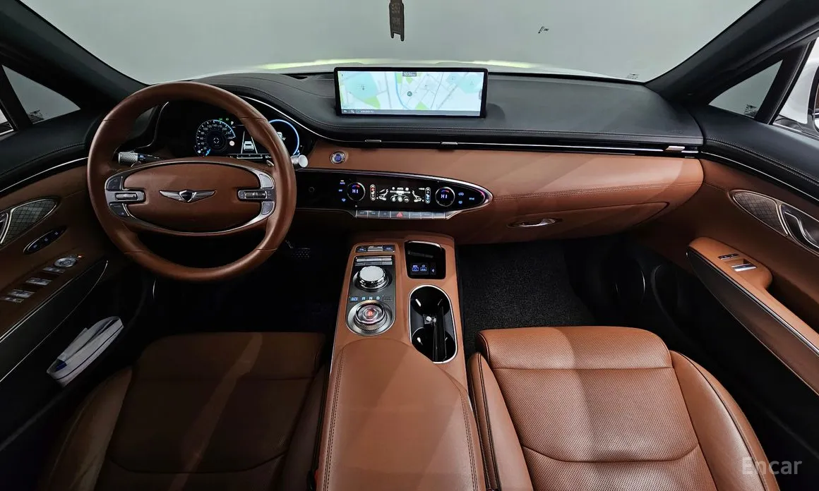 Фото 7 - Genesis GV70