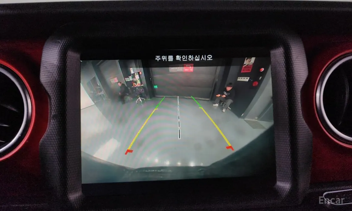 Фото 16 - Jeep Wrangler