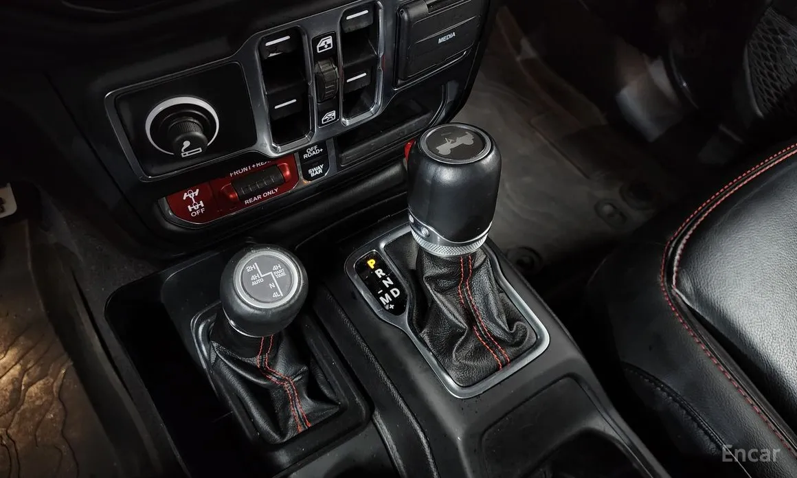 Фото 9 - Jeep Wrangler