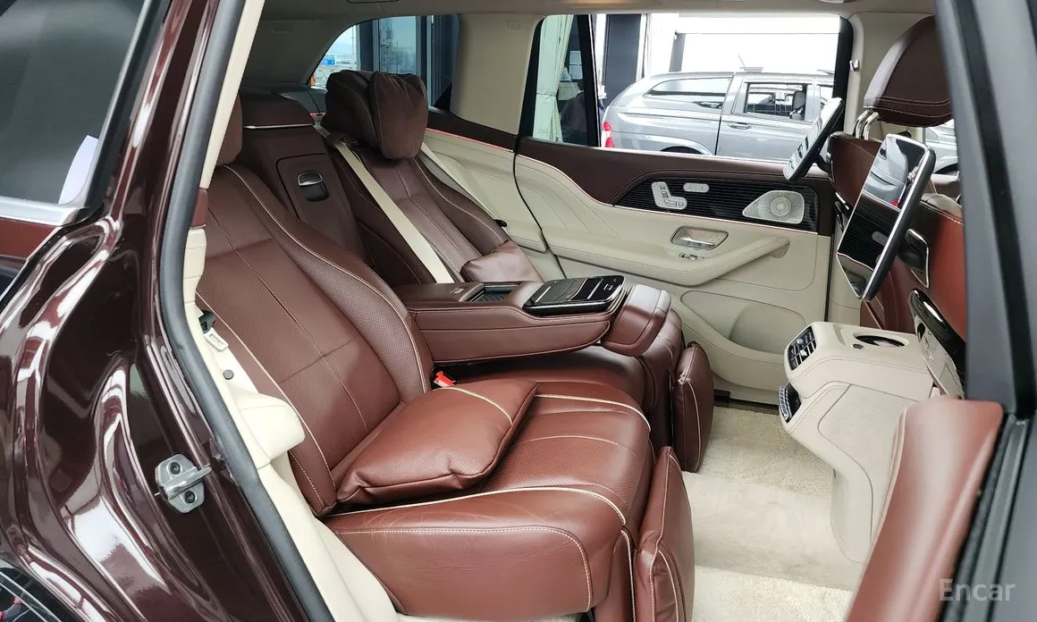 Фото 12 - Mercedes-Benz GLS-Class