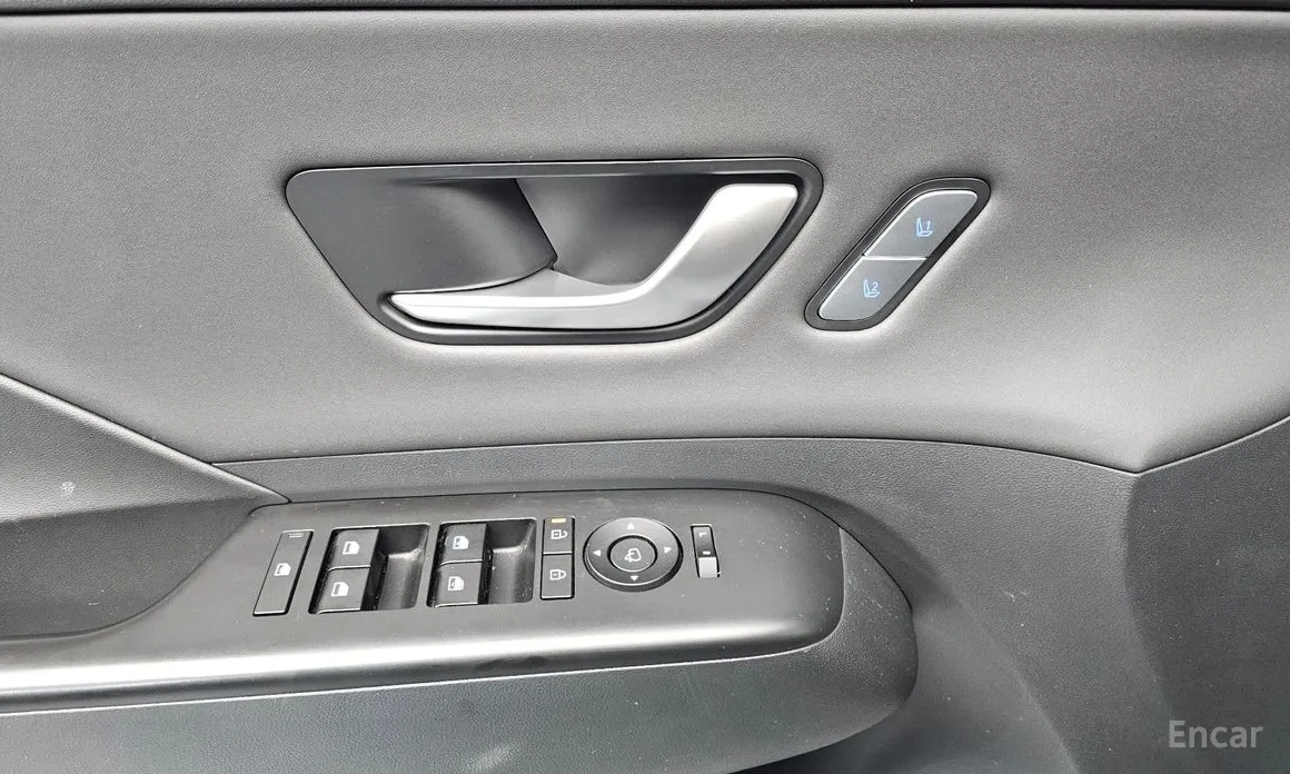 Фото 13 - Hyundai Kona