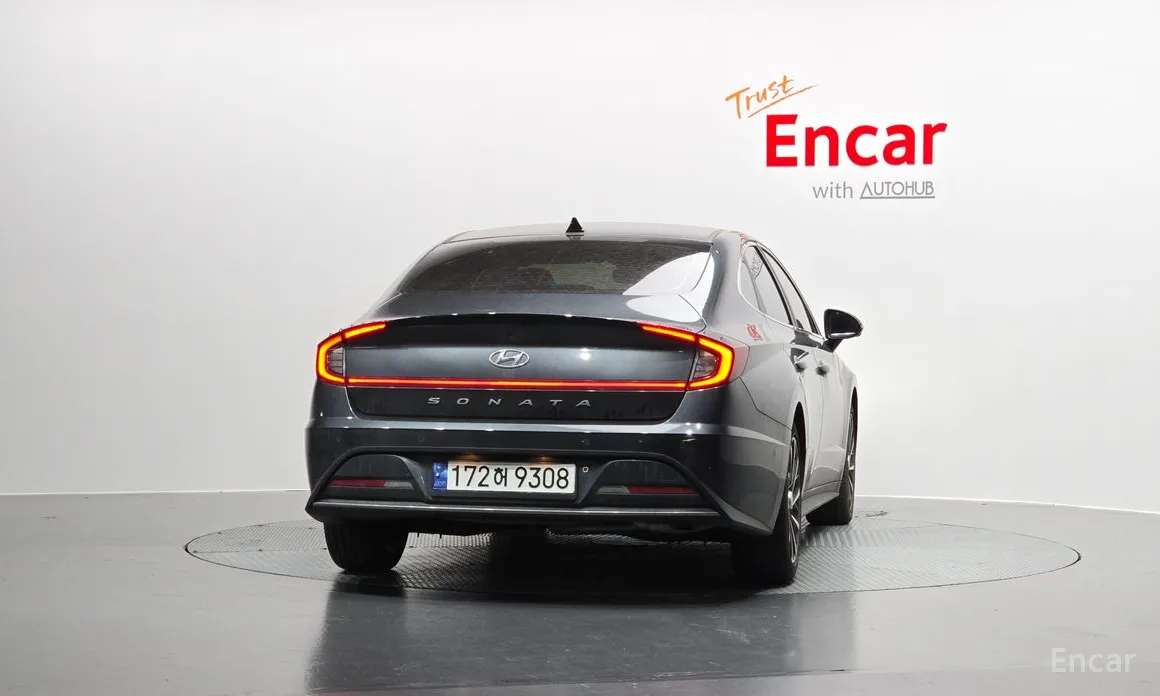 Фото 4 - Hyundai Sonata