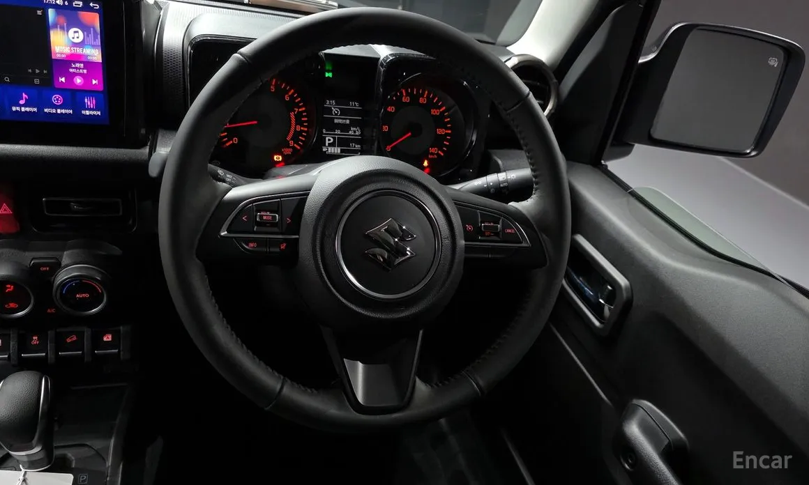 Фото 13 - Suzuki Jimny