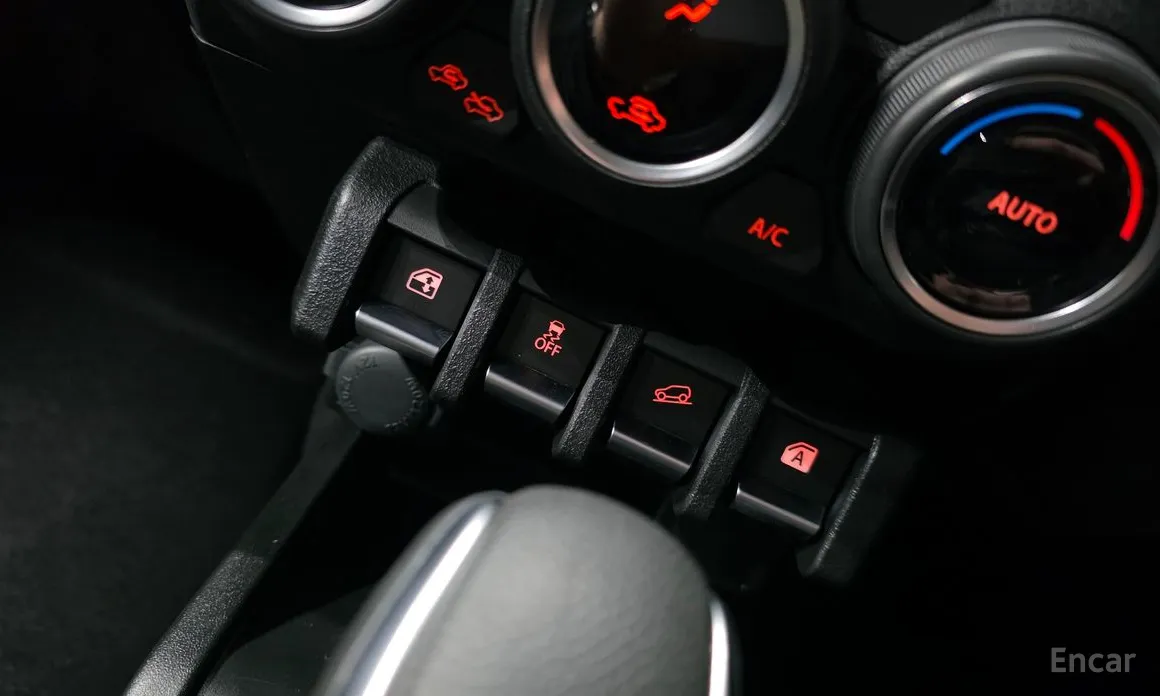 Фото 17 - Suzuki Jimny