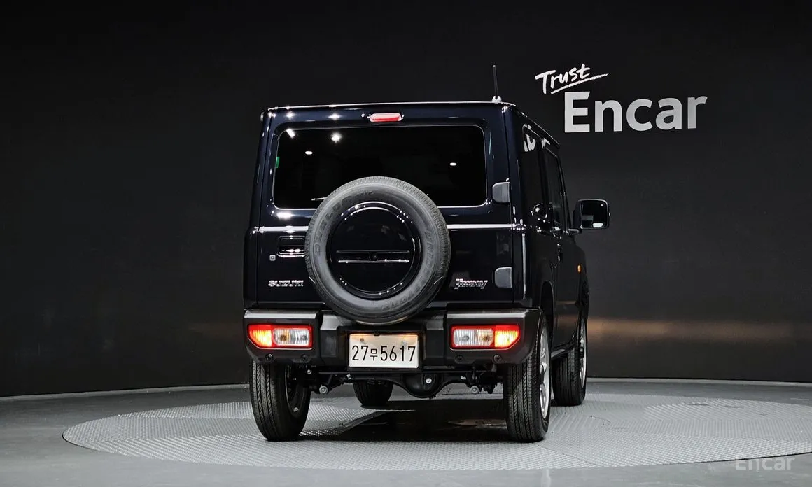 Фото 4 - Suzuki Jimny