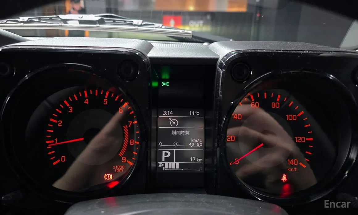 Фото 8 - Suzuki Jimny