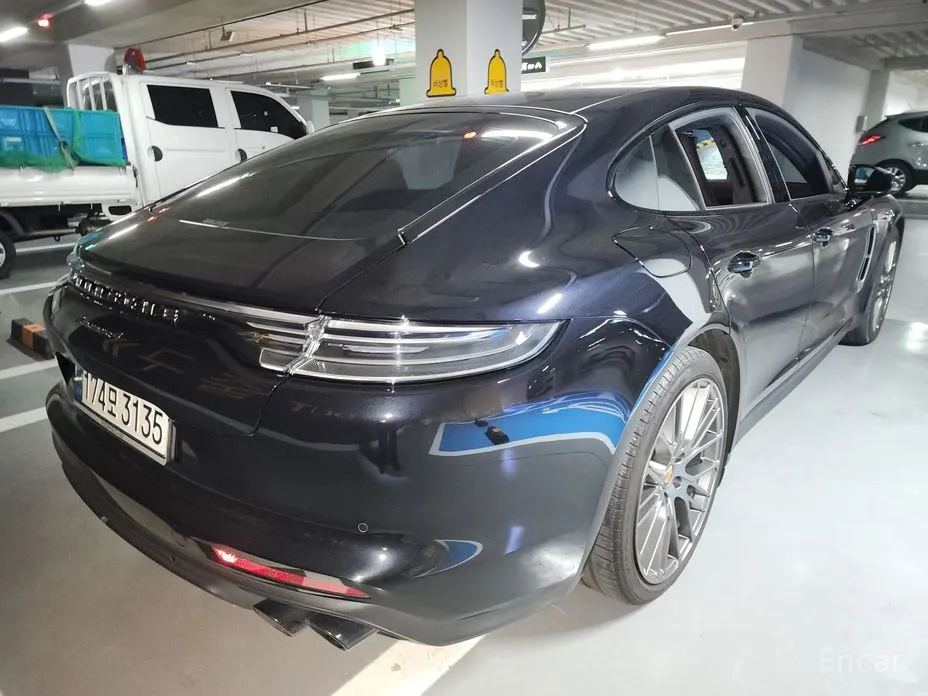 Фото 4 - Porsche Panamera