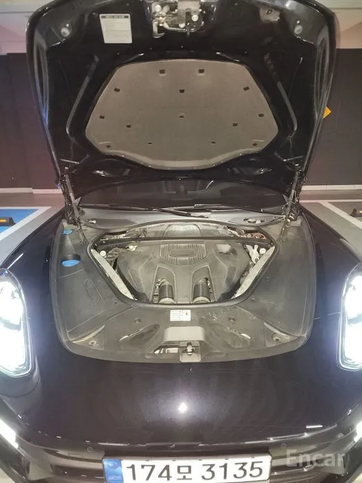 Фото 6 - Porsche Panamera