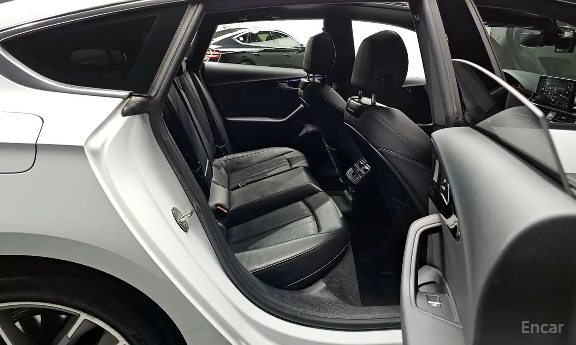 Фото 12 - Audi A5