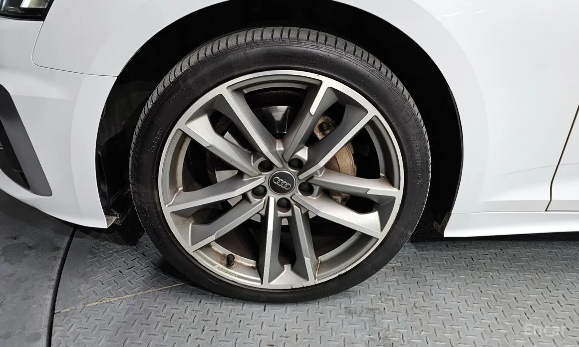 Фото 5 - Audi A5