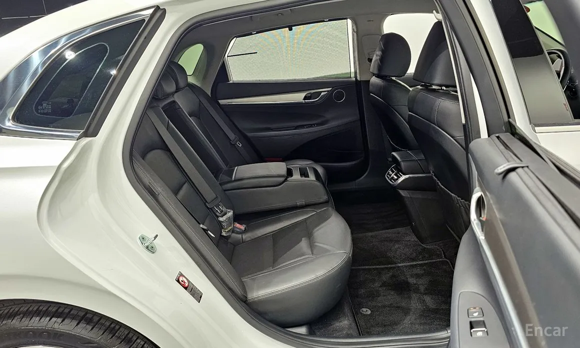 Фото 11 - Hyundai Grandeur