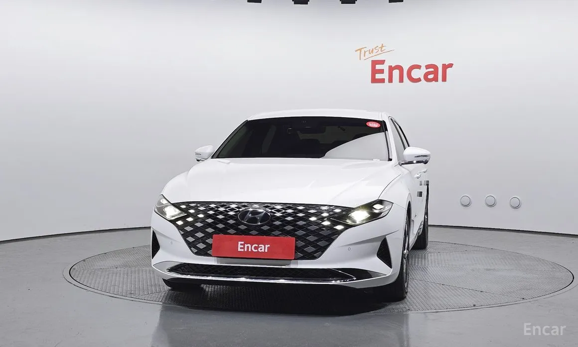Фото 3 - Hyundai Grandeur