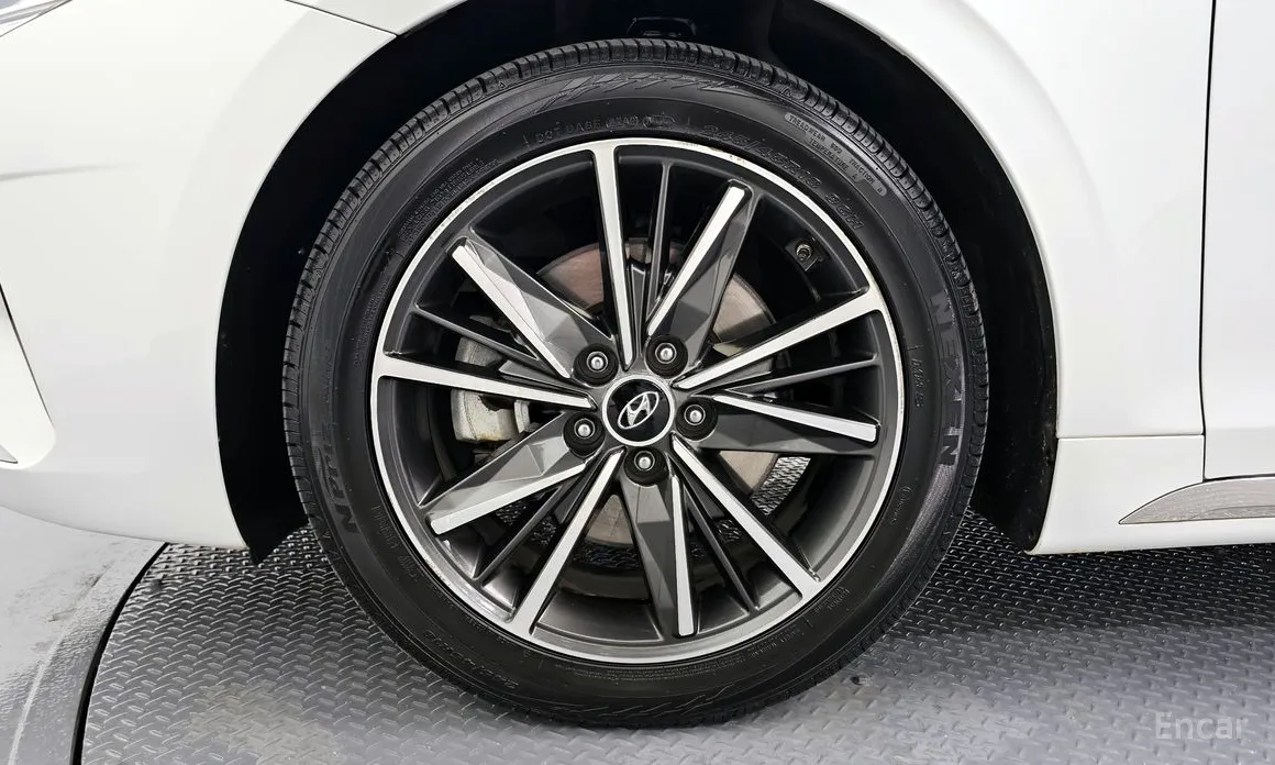 Фото 5 - Hyundai Grandeur