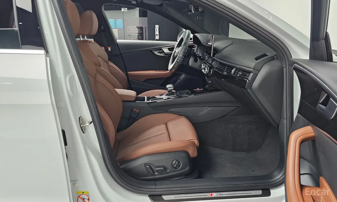 Фото 11 - Audi A4