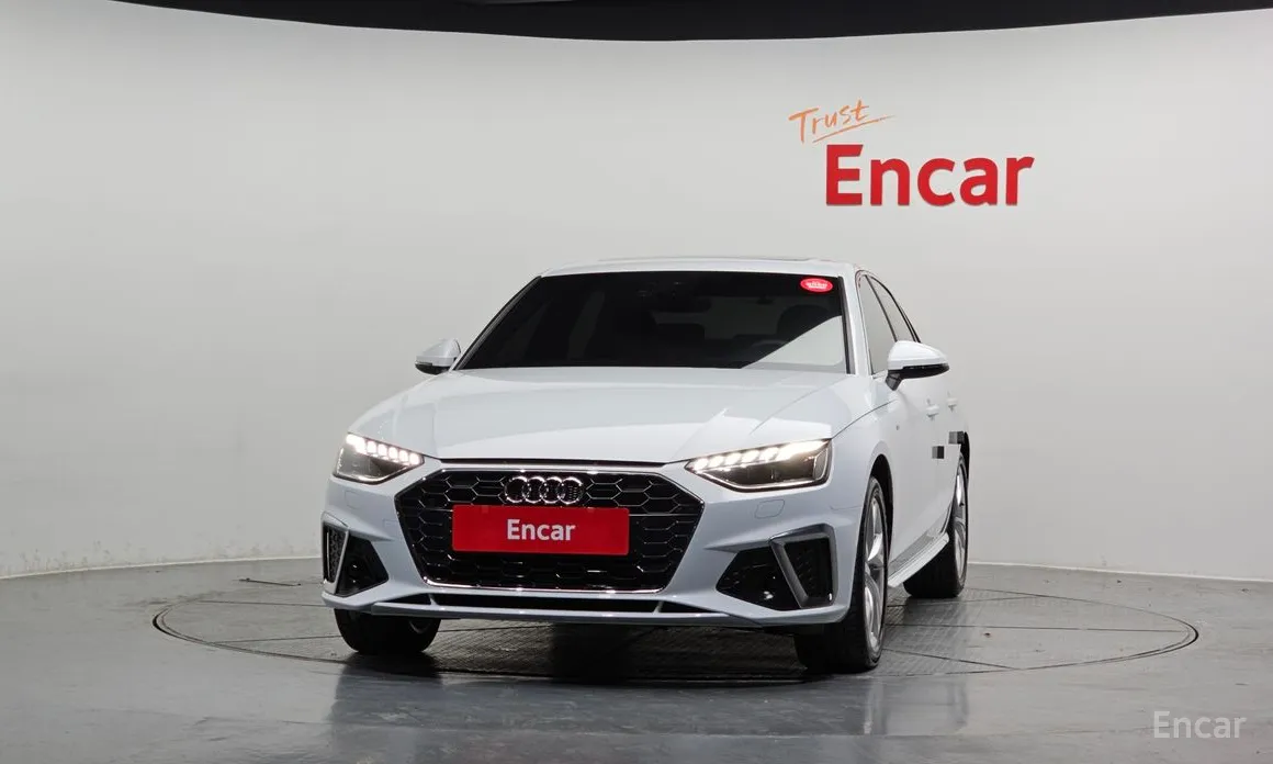 Фото 3 - Audi A4