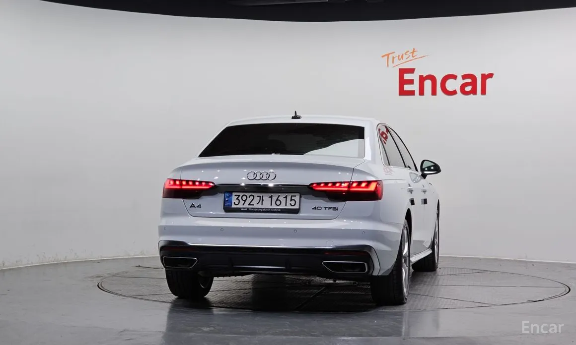 Фото 4 - Audi A4