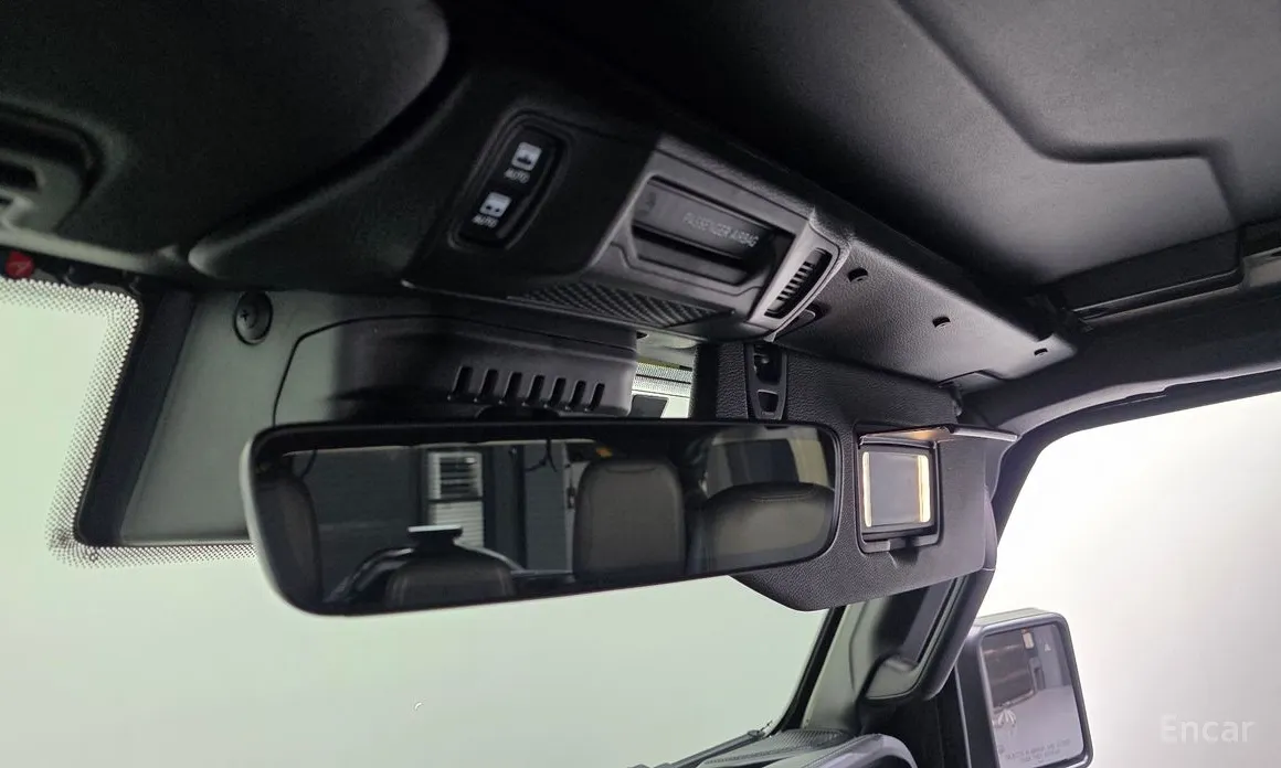 Фото 15 - Jeep Wrangler